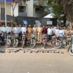 19 Bikes Seized in Hadapsar Hadapsar Police cracked down on workers using modified silencers and loud horns near the Sadhana Vidyalaya counting center