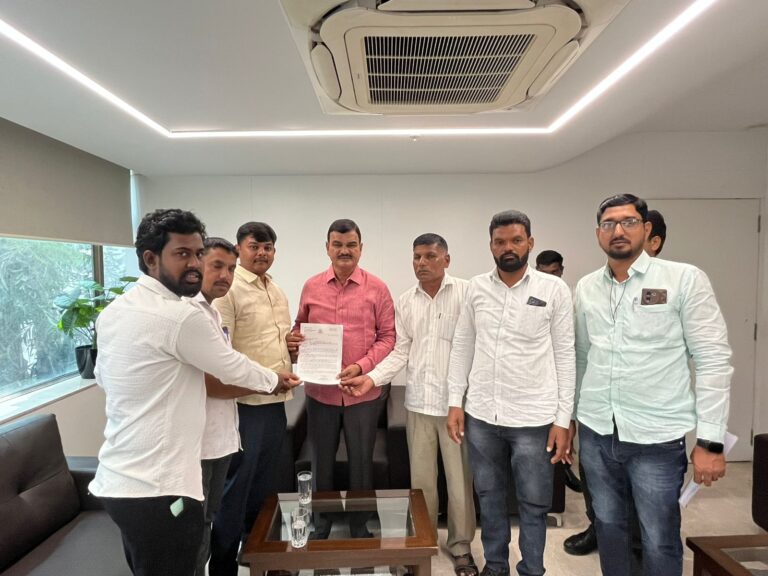 Abhijit Tambile, former Pune Zilla Parishad member, leads a delegation of project-affected farmers to present a memorandum to Agriculture Minister Dattatray Bharne, demanding the return of 2,000 acres of unused Ujani Dam project land to its original owners in Indapur.