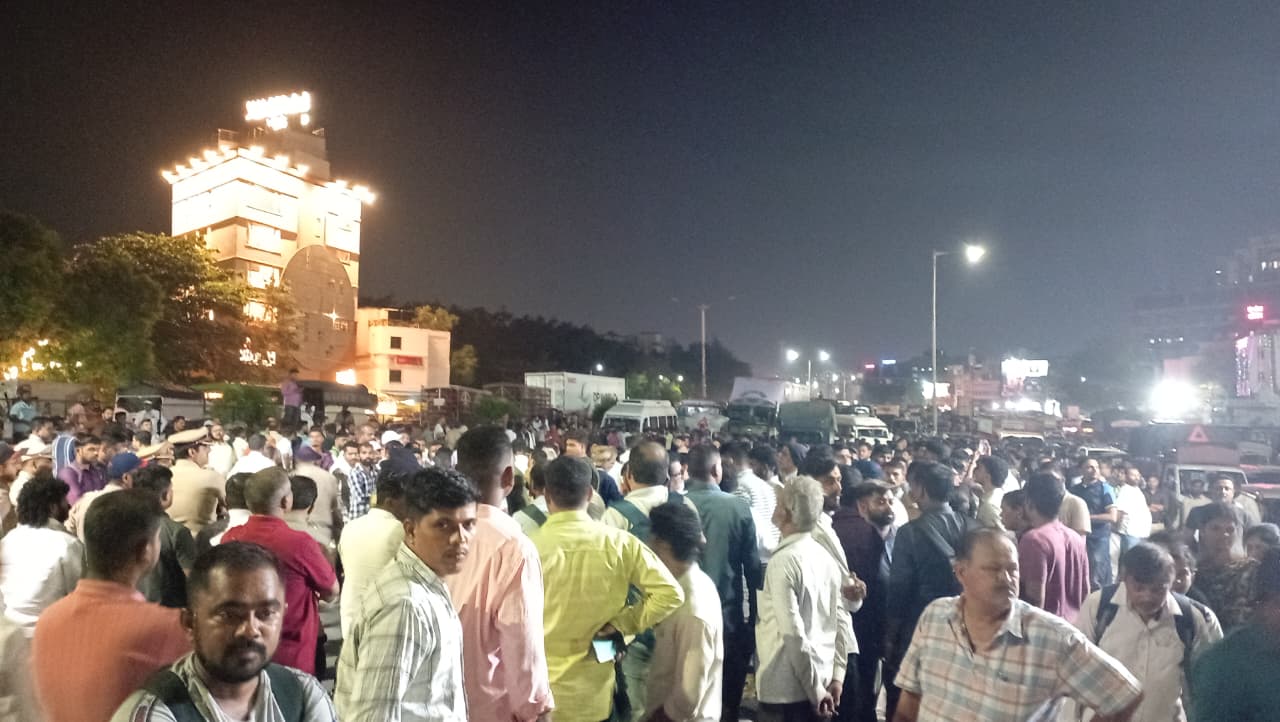 Brutal Murder of Toddler Sparks Massive Outrage in Nasrapur; Pune-Satara Highway Blocked
