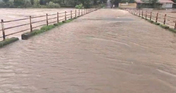 Torrential Rain Causes Chaos in Bhor and Rajgad; Neera River Swells and Dams Reach Capacity
