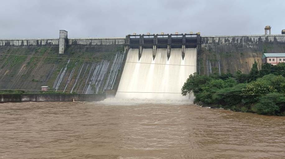 Dimbhe Reservoir Water Levels Rise: Total Flow Escalated to Over 9,000 Cusecs
