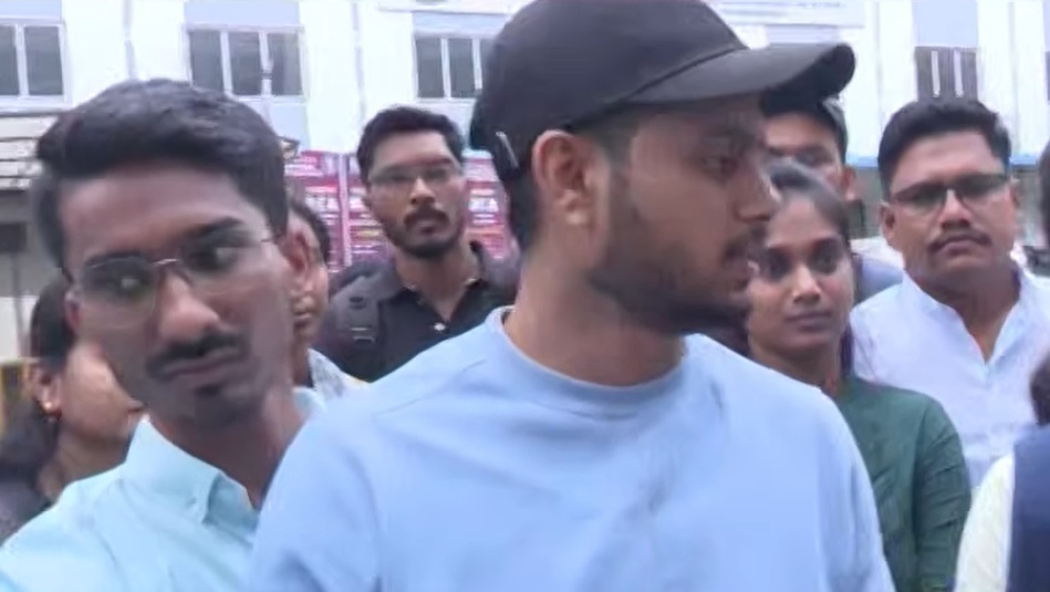 High Court Clerk Exam Mismanagement in Pune